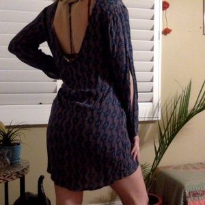 ROXY Open back and sleeve dress / cover up